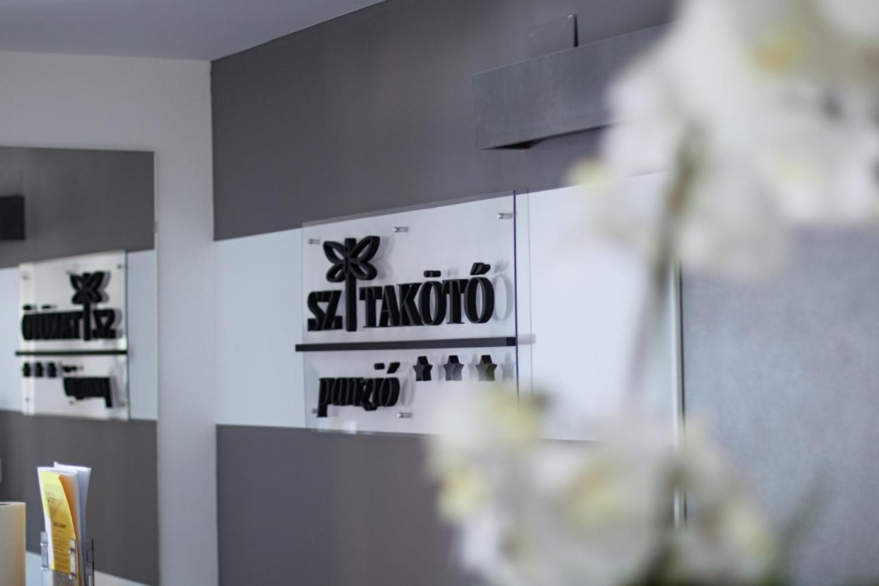 Szitakoeto Panzio Hotell Tiszafüred Eksteriør bilde
